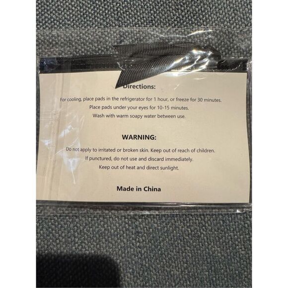MAC glitter cooling eye mask gels gold  new in packaging - Picture 2 of 2